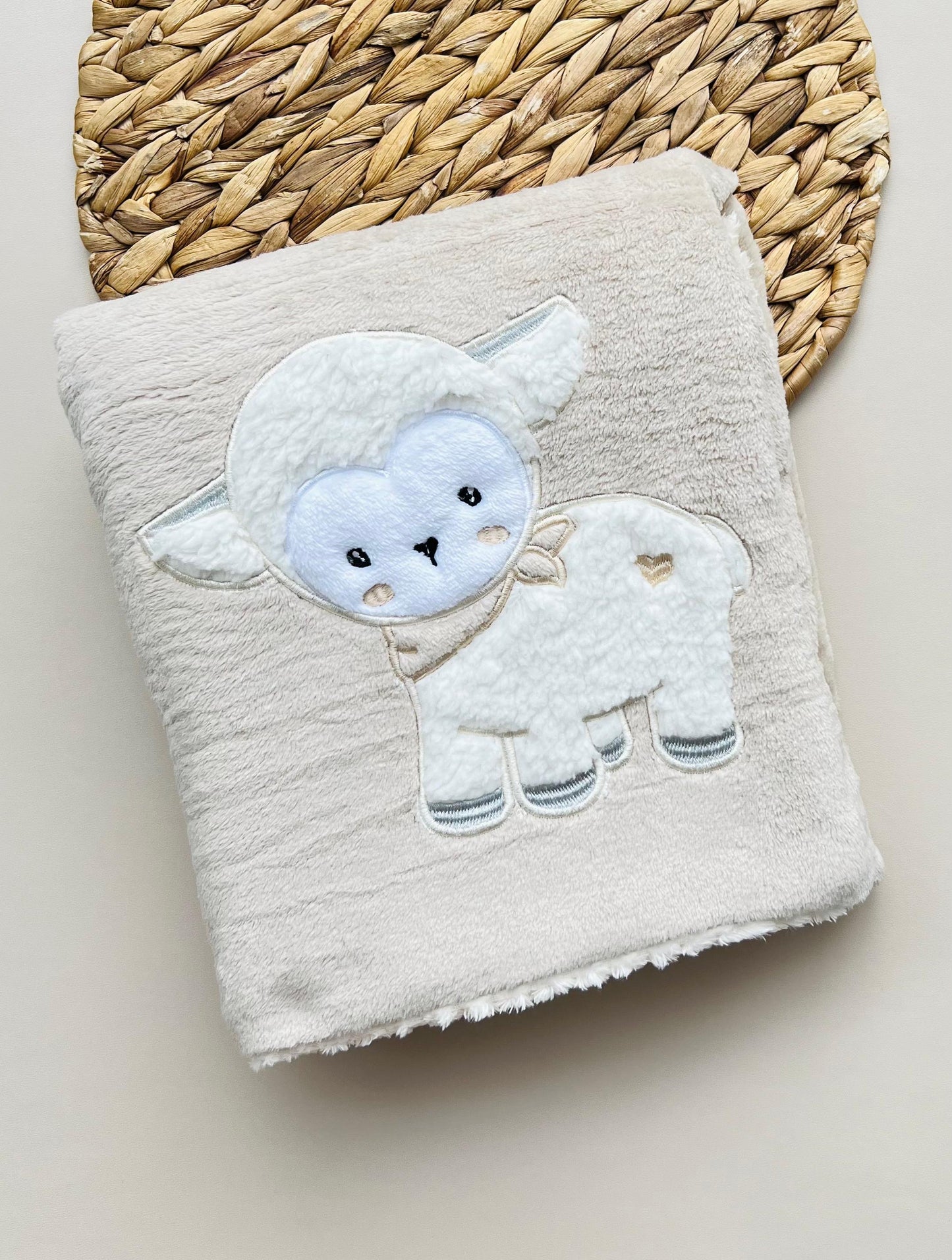 COBIJA DOBLE ACOLCHADA NUBE LUNA OVEJITA BEIGE