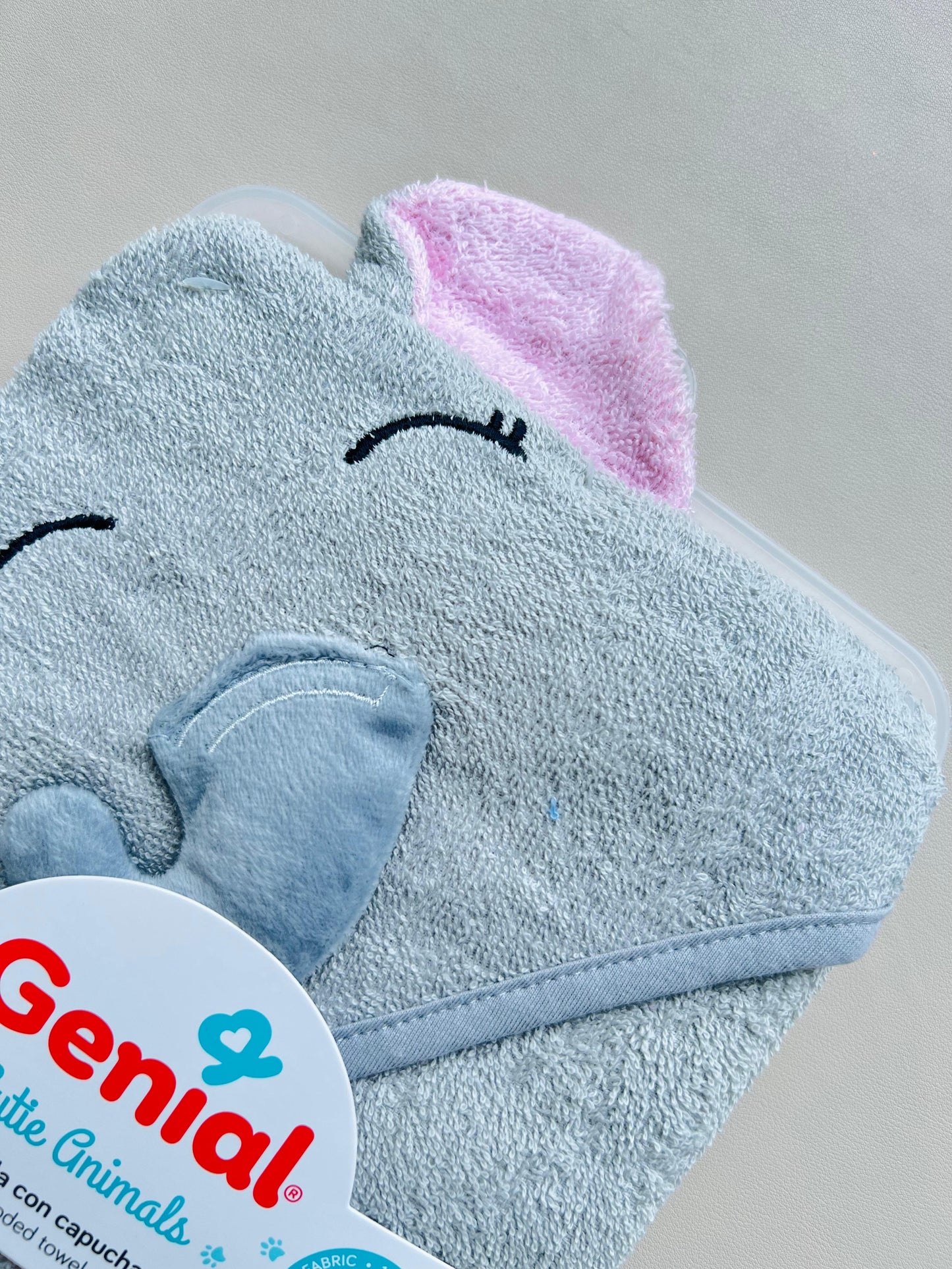 TOALLA BABY CON CAPOTA MUÑECOS GENIAL
