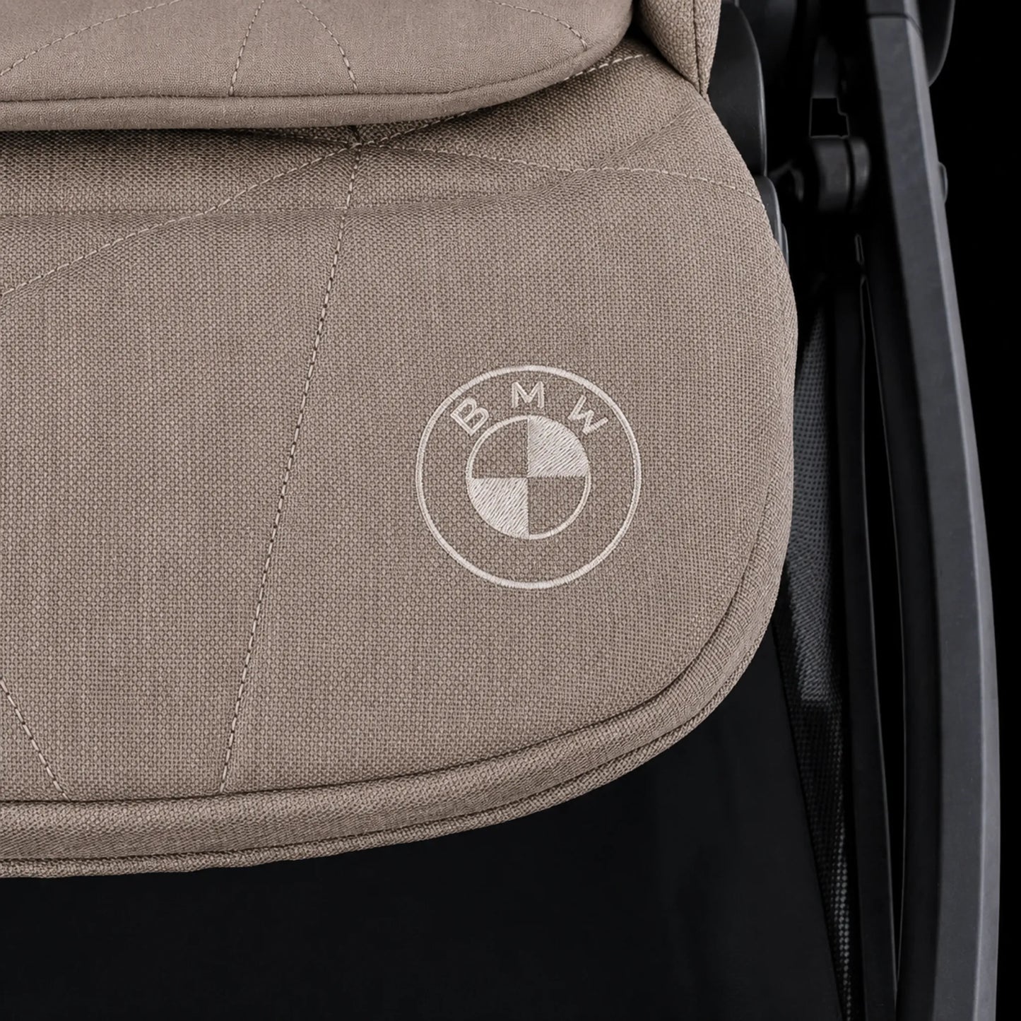 Nuna SWIV™ BMW Collection