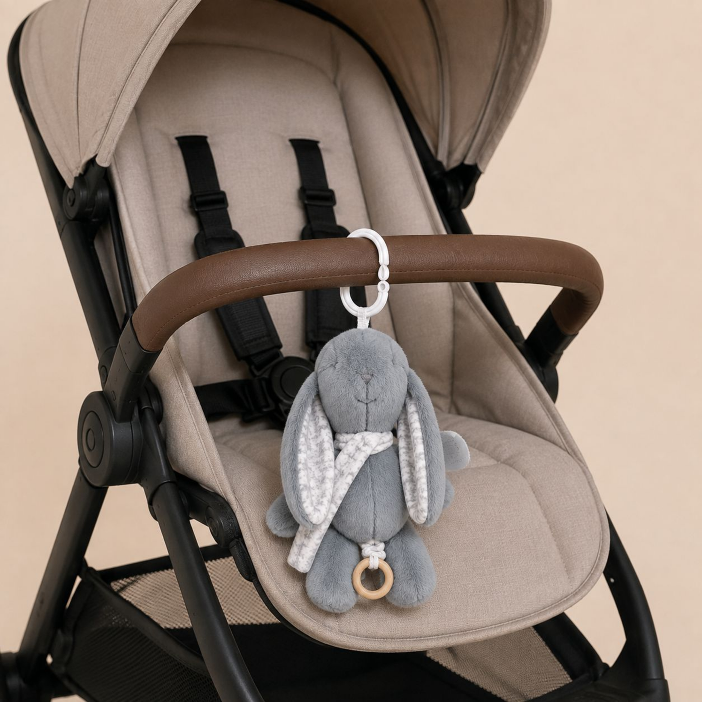 Peluche Conejito Musical con Cuerda — Gris