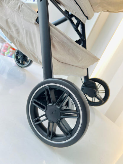 Coche para bebé NUNA TRVL Biscotti