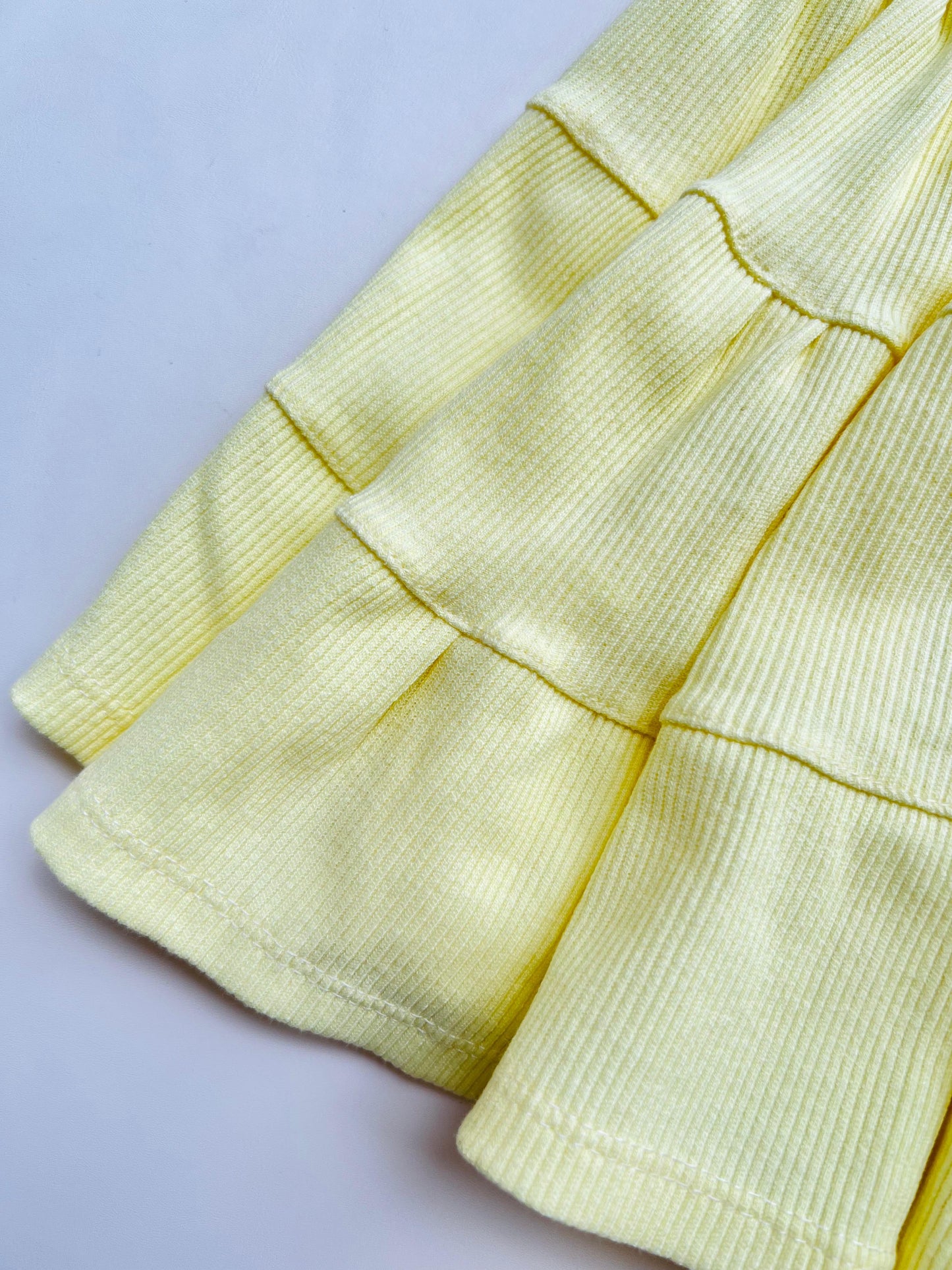 VESTIDO GOLAS LAZO AMARILLO