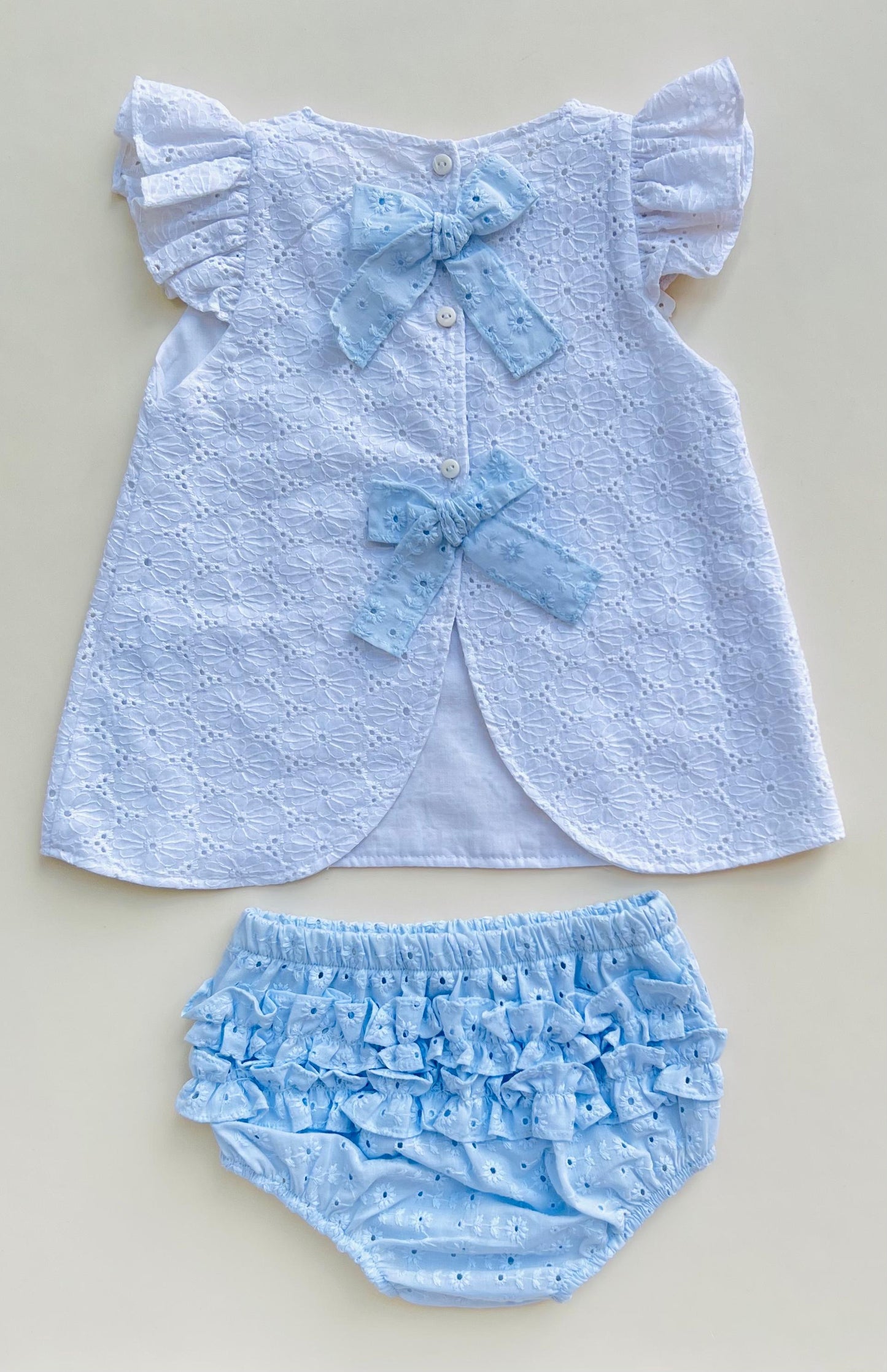 CONJUNTO LÍA CON LAZOS