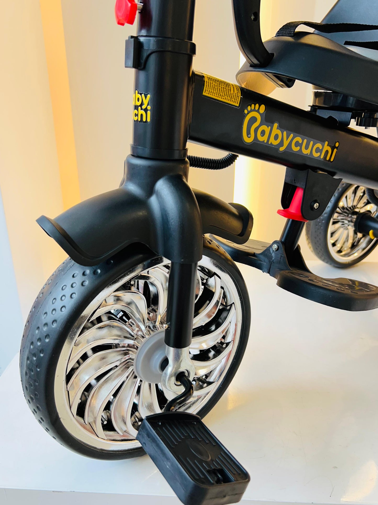 Triciclo Evolutivo Babycuchi – Negro Premium con Rines Cromados