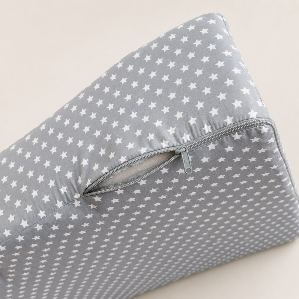 Colchón Antirreflujo para Bebé – Gris Estrellas