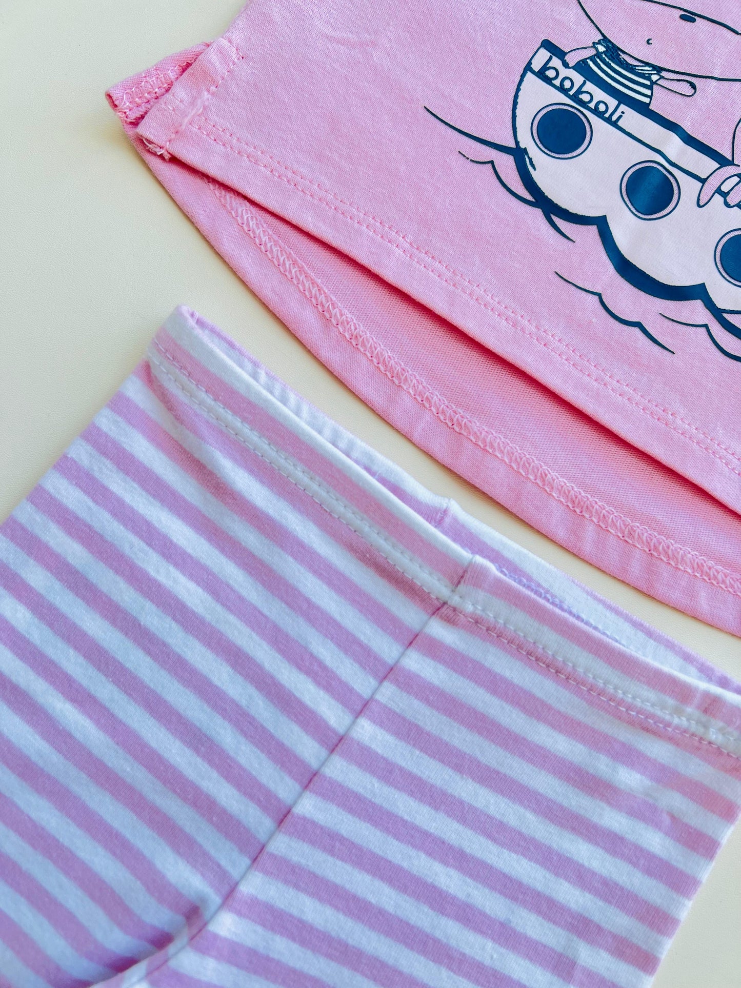 CONJUNTO DE PANTALÓN A RAYAS