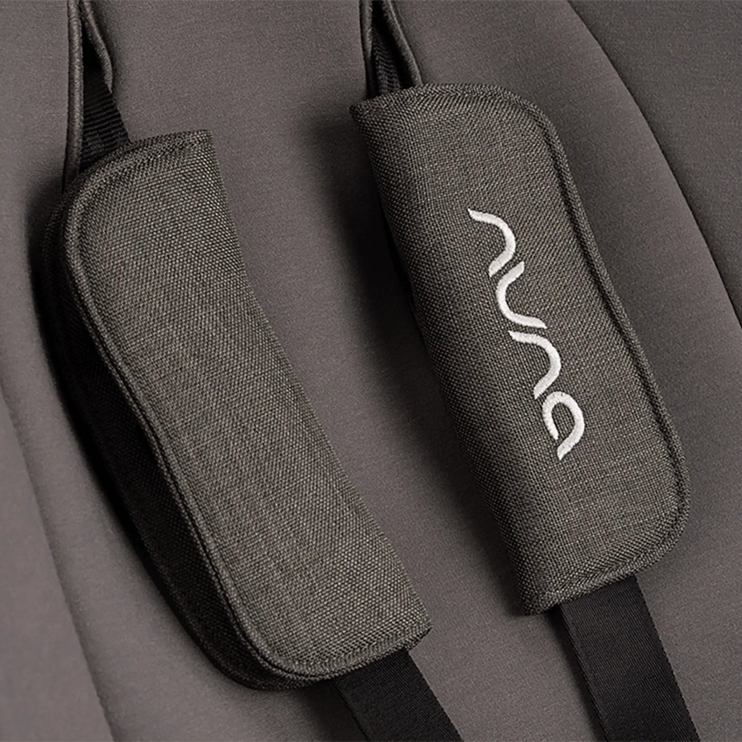 Coche Nuna TRIV Next - Thunder | Mara Baby Tienda
