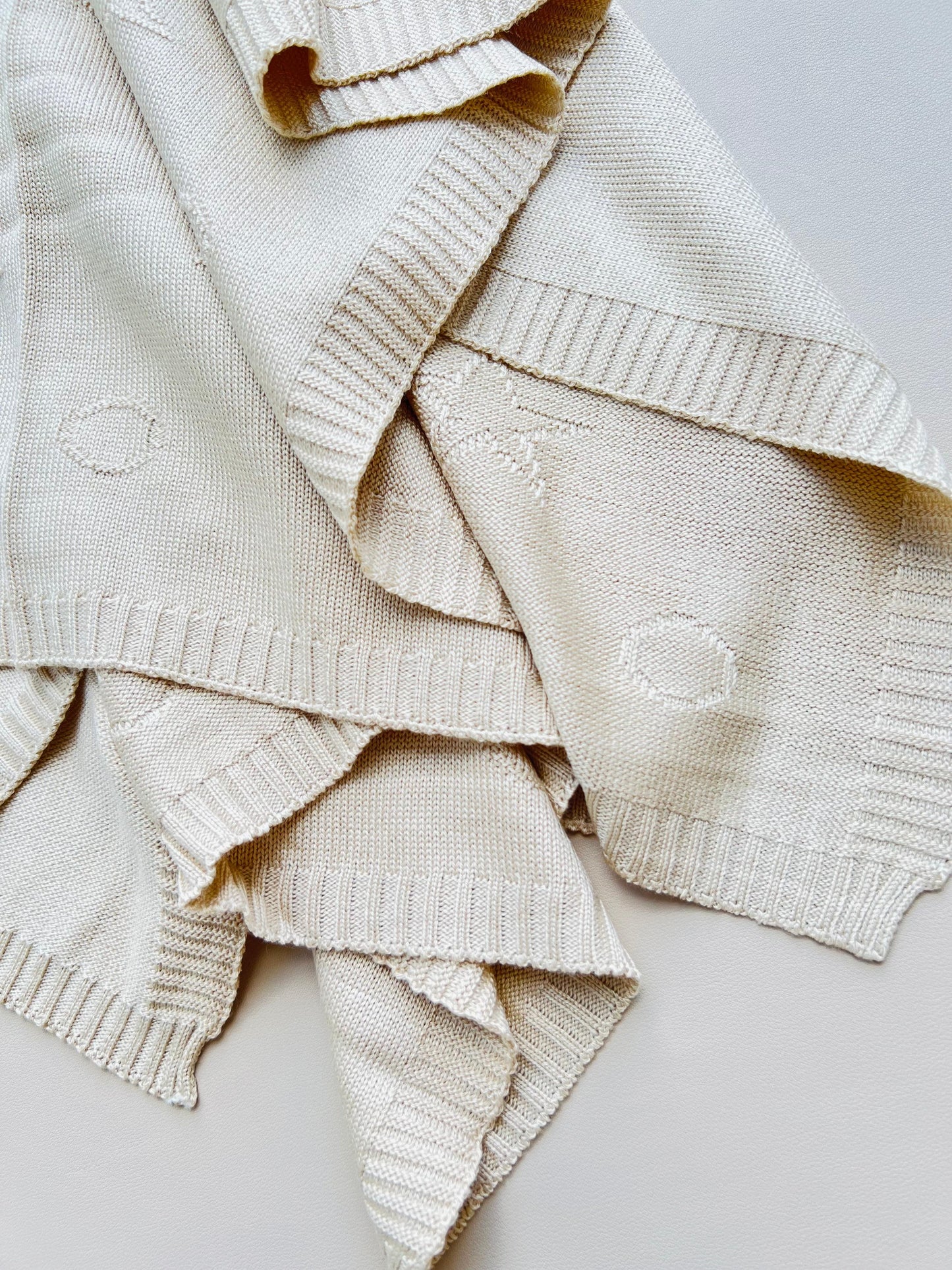 COBIJA TEJIDA ESTRELLAS BEIGE PUPPET