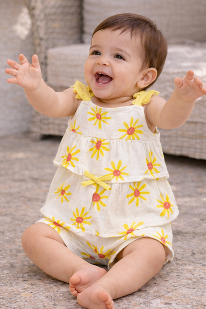 CONJUNTO PANTALON CORTO Y CAMISETA DE TIRANTES BEBE MAYORAL