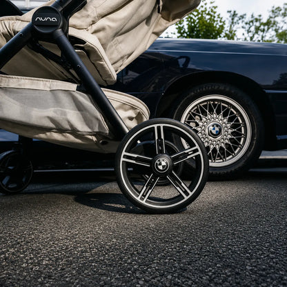 Nuna TRVL™ LX BMW Collection