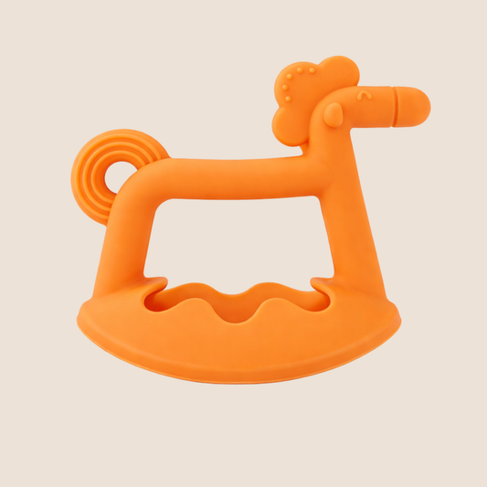 RASCAENCIAS EN SILICONA DISEÑO CABALLITO MECEDOR - NARANJA