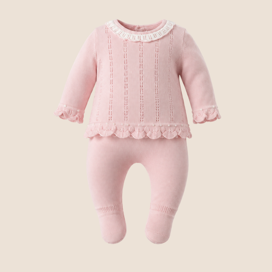 CONJUNTO POLAINA Y JERSEY CON GORRO EN TRICOT PARA RECIEN NACIDA