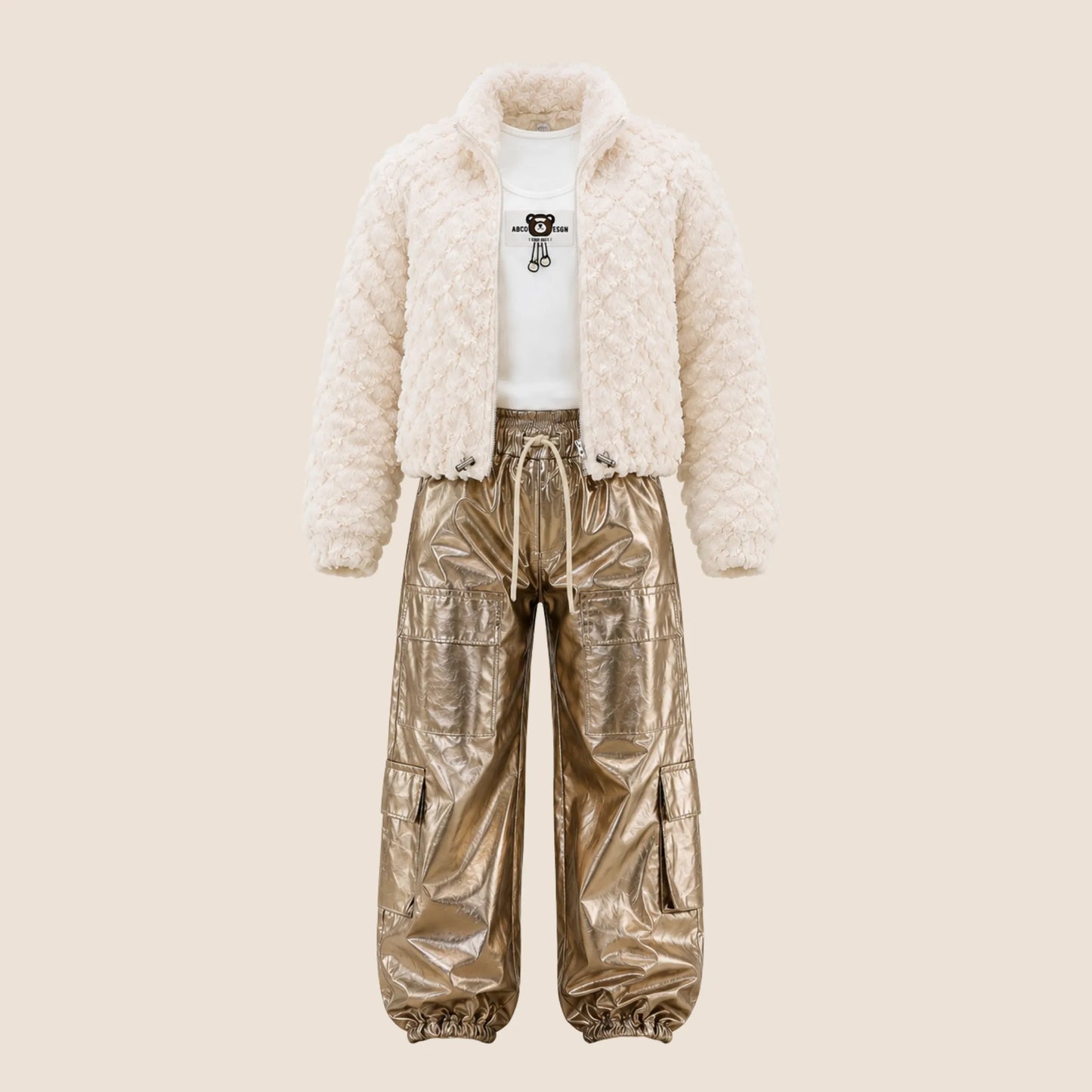 CONJUNTO CON CHAQUETA DE PELUCHE
