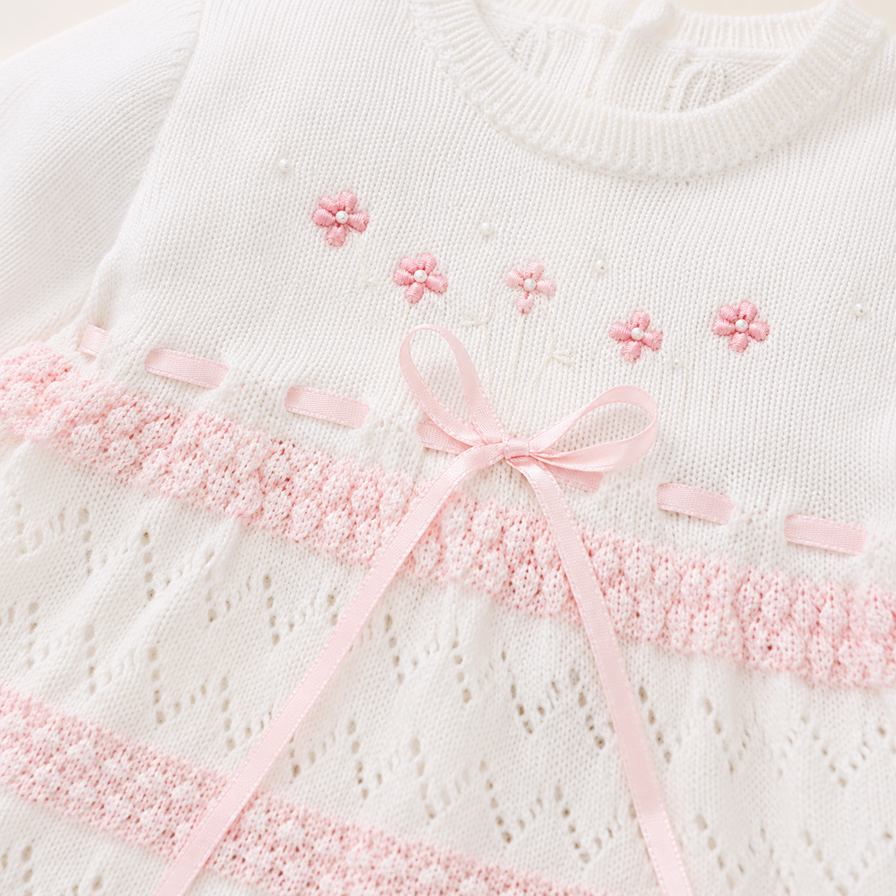 Conjunto Tejido Recién Nacida Blanco y Rosa 5 Piezas | Mara Baby