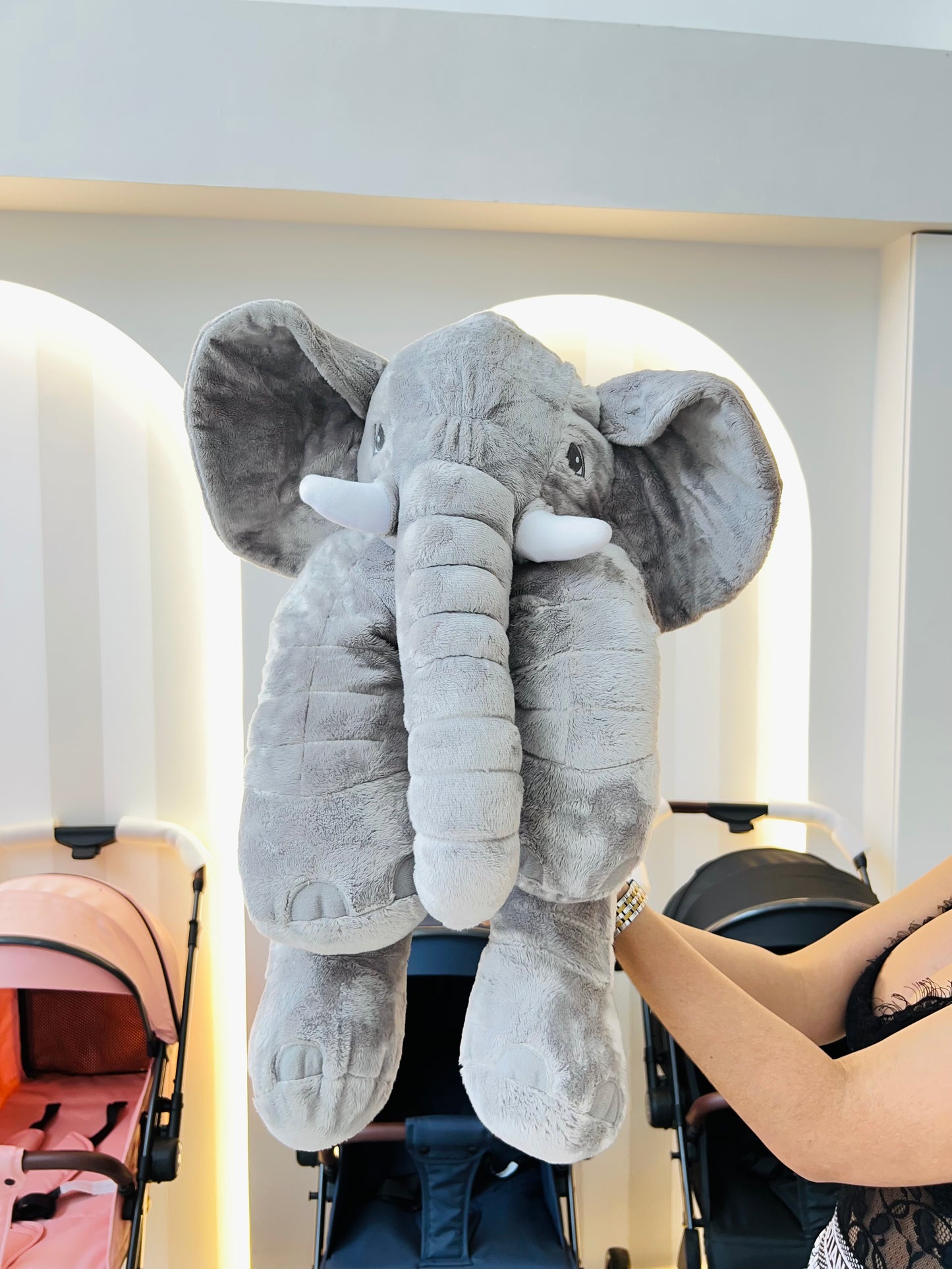 PELUCHE ELEFANTE ALMOHADA ANTIREFLUJO CON ILUMINACIÓN - 100% ANTIALÉRGICO COLOR GRIS
