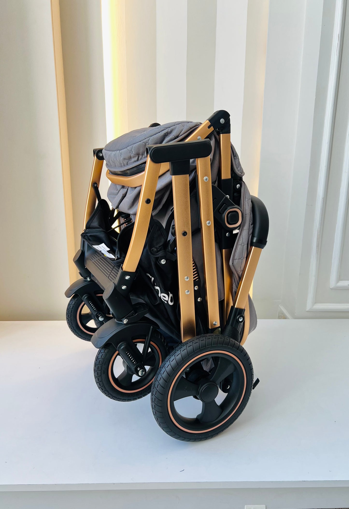 COCHE MOISÉS CYNEBABY ATENAS - GRIS