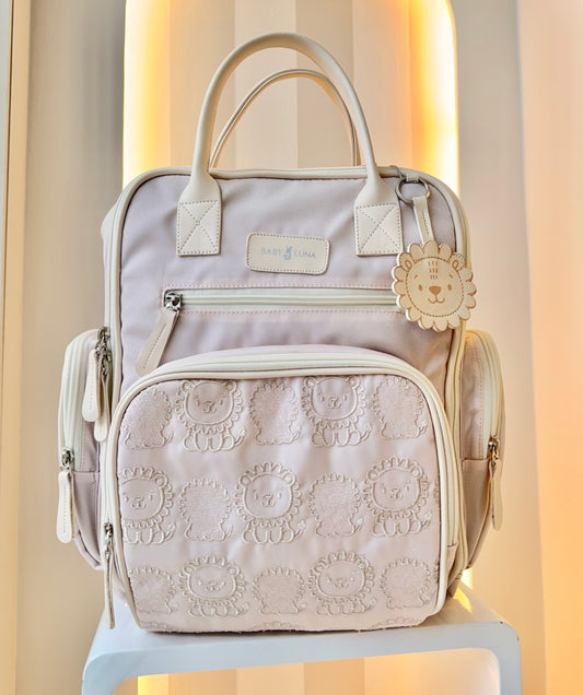 Mochila pañalera Baby Luna Leon – elegancia, resistencia y máxima organización (Copia)