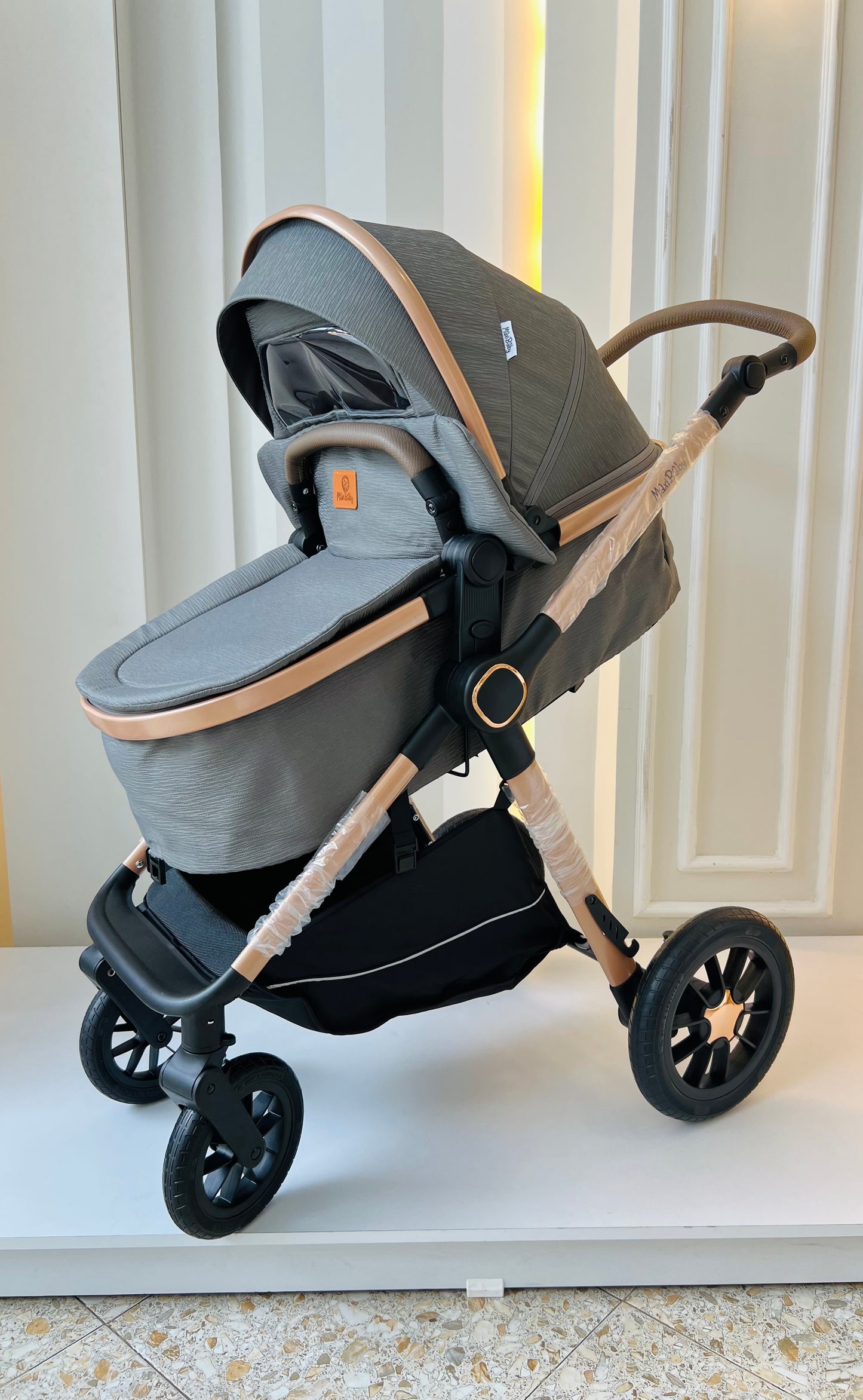 COCHE MOISÉS-NOVA GRIS