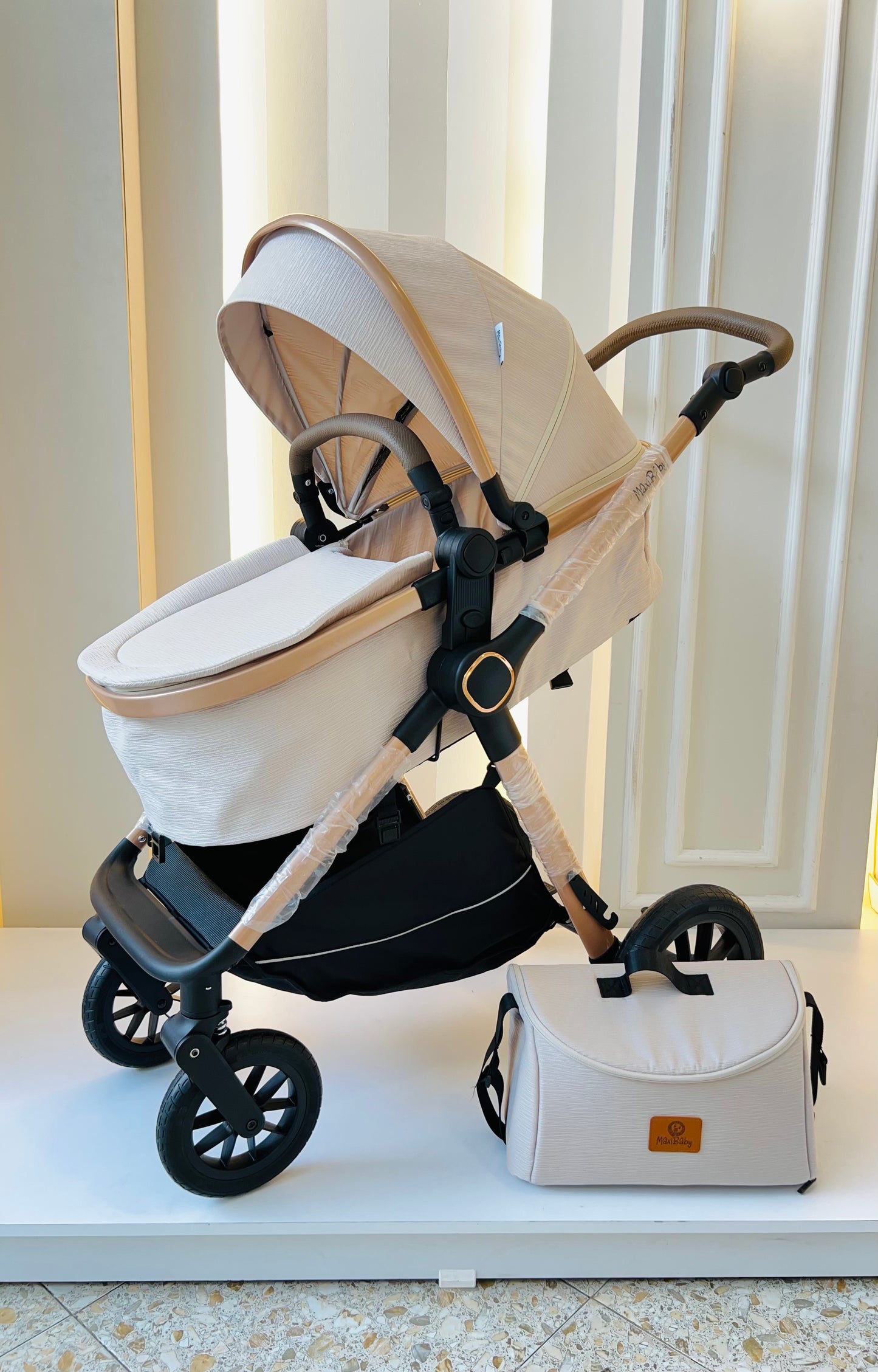 COCHE MOISÉS-NOVA MARFIL