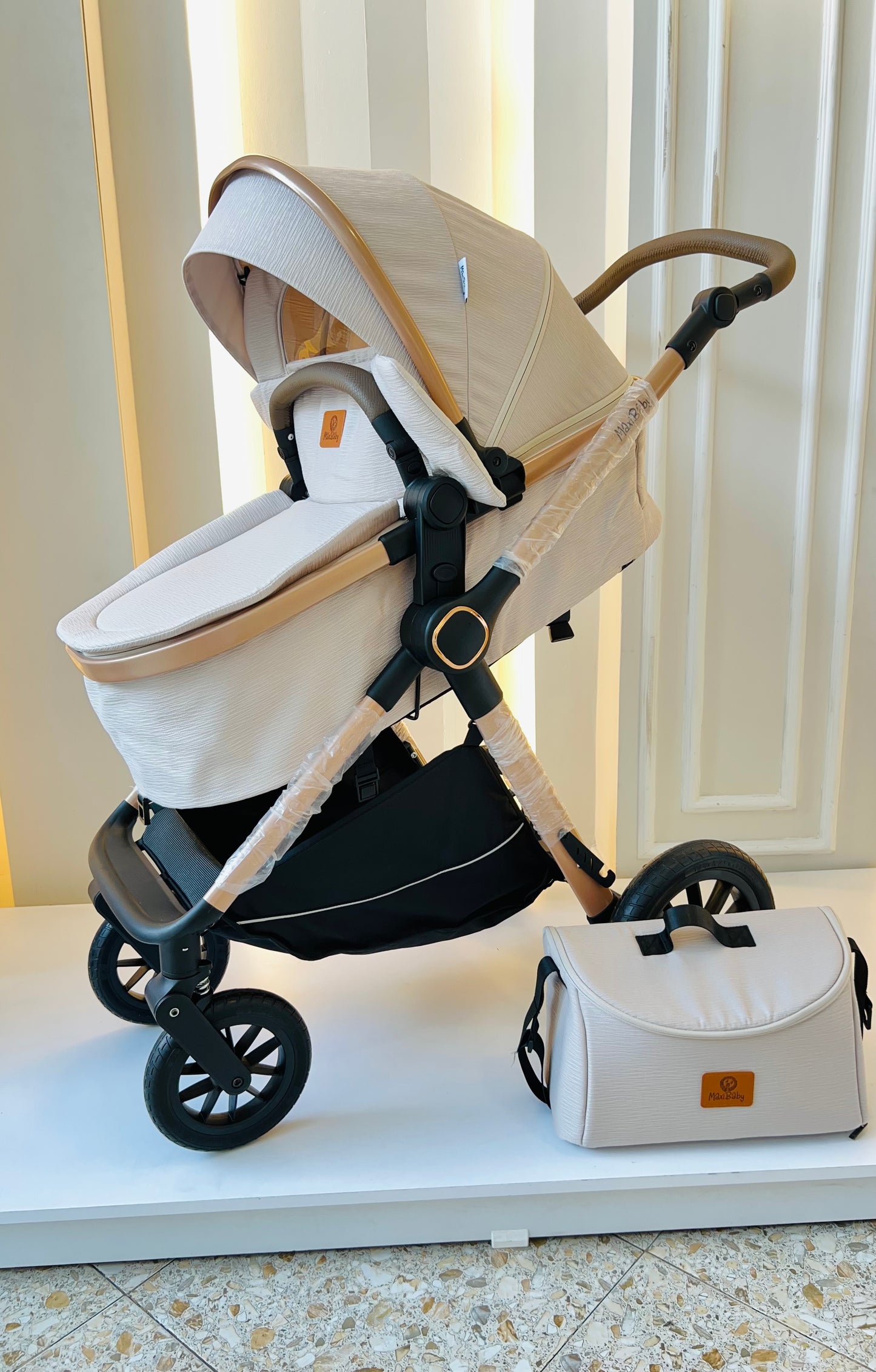 COCHE MOISÉS-NOVA MARFIL