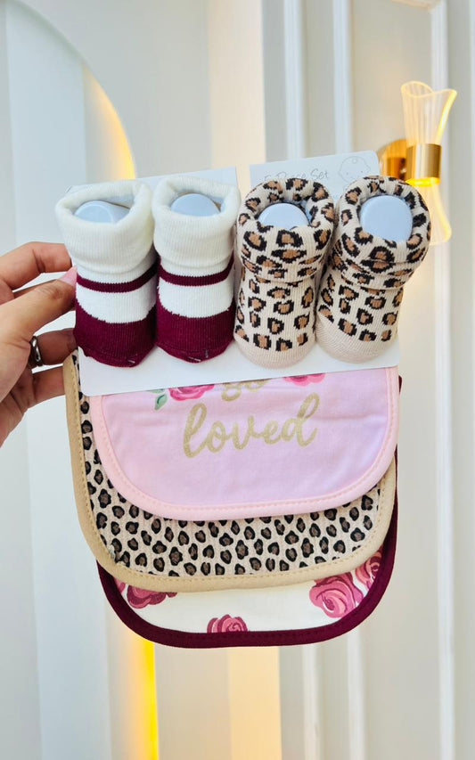 MEDIAS CON BABEROS-ANIMAL PRINT