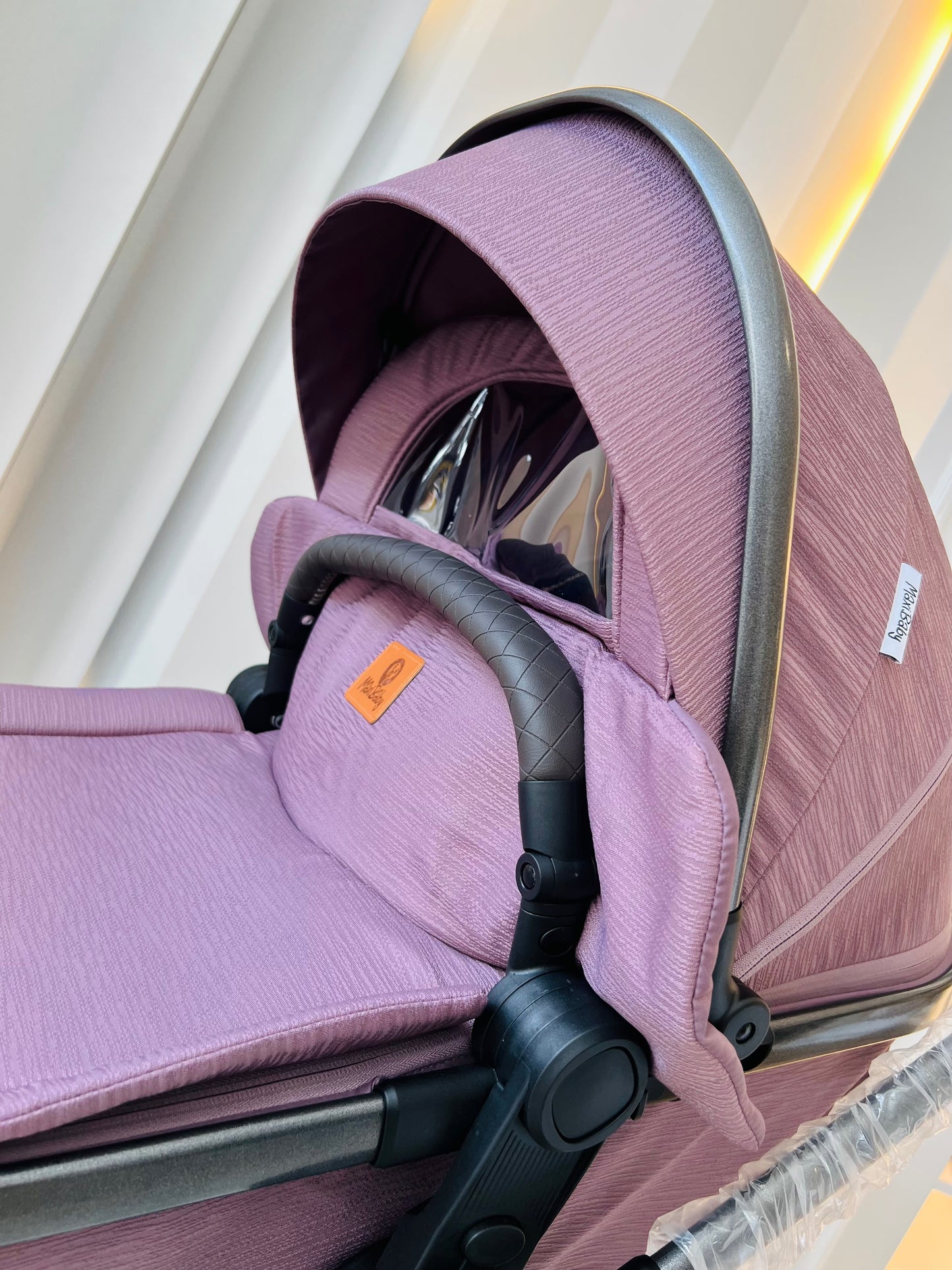 COCHE MOISÉS-NOVA MORADO