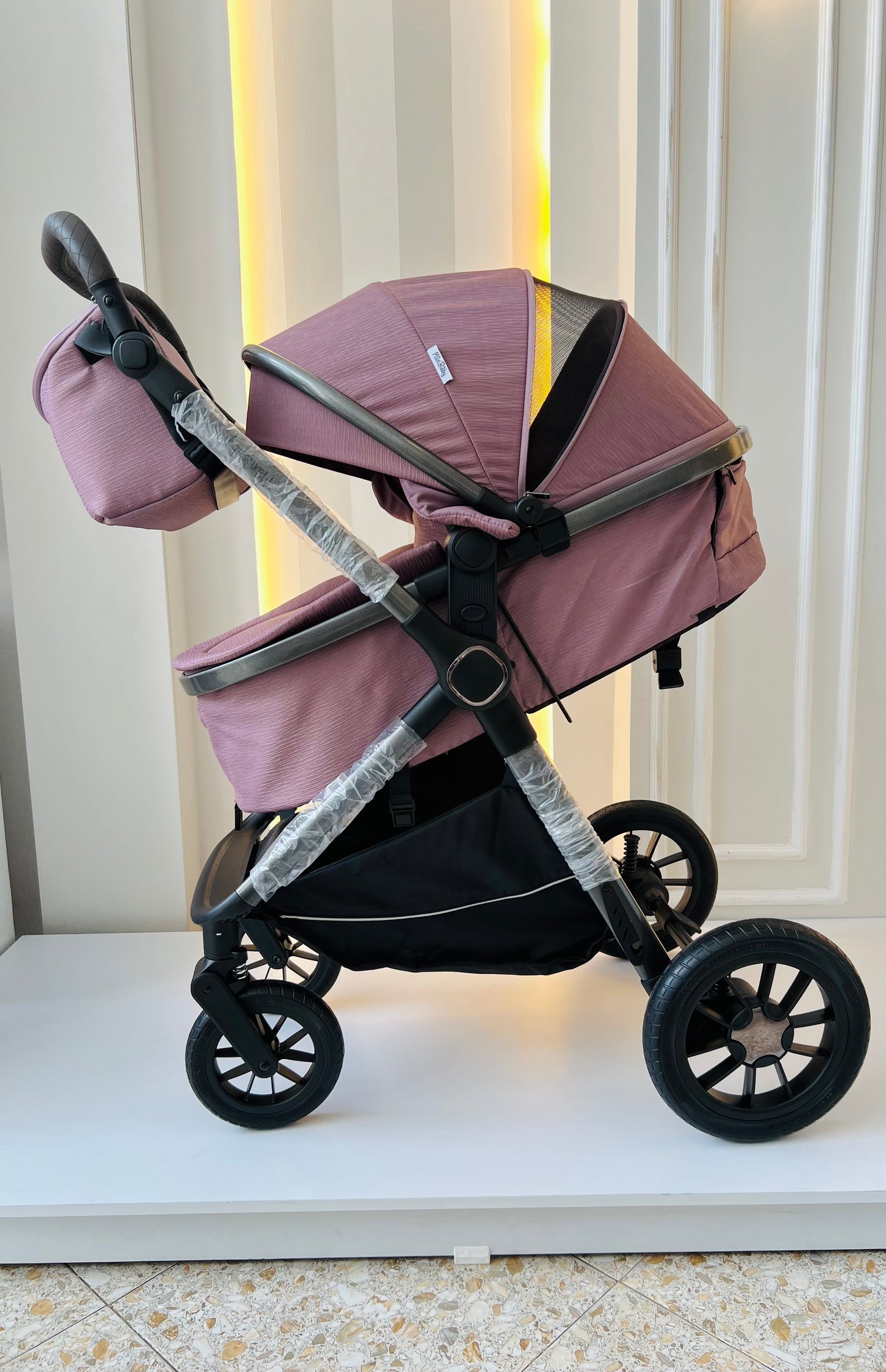 COCHE MOISÉS-NOVA MORADO