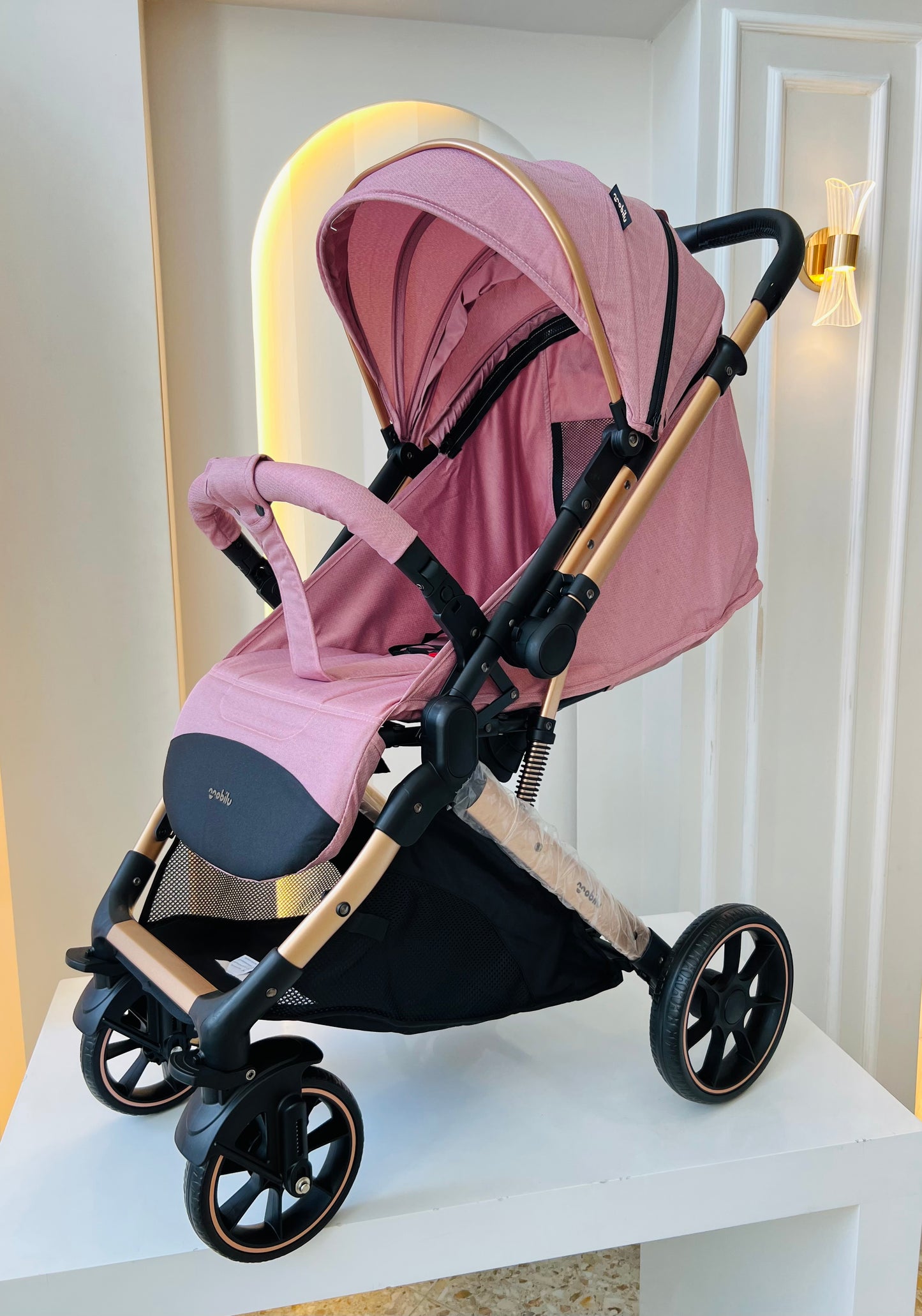 COCHE PASEADOR TOKIO ROSADO-MOBILU