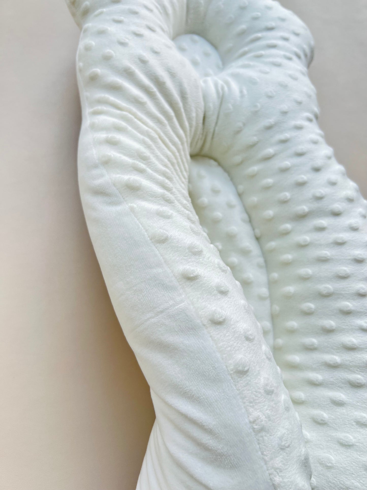 ALMOHADA ESTABILIZADORA MULTIUSOS COLOR MARFIL