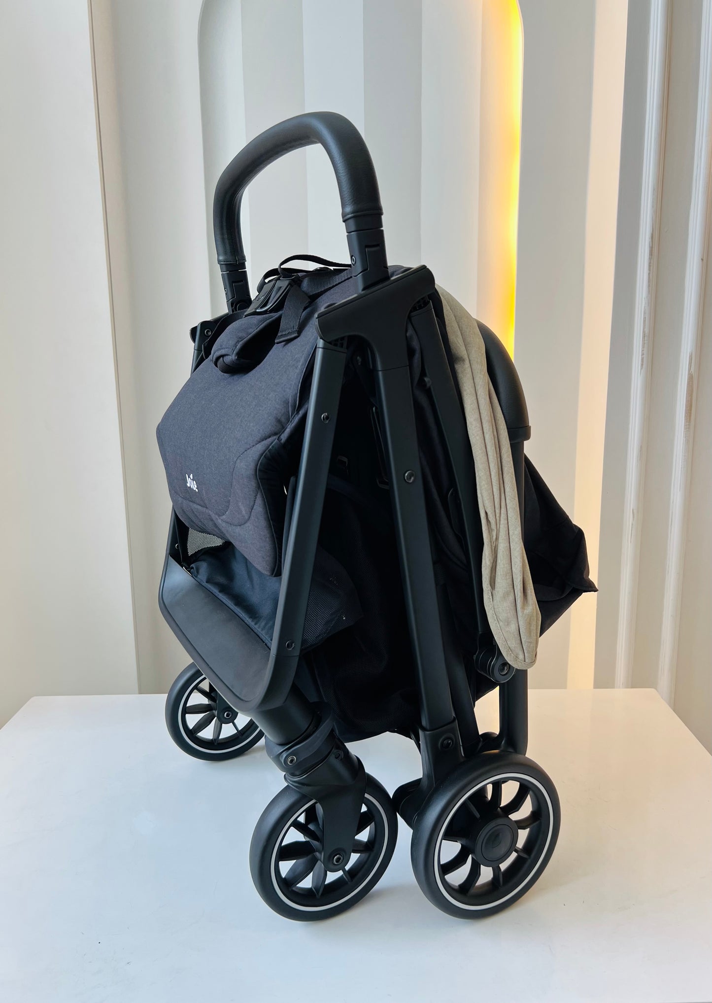 COCHE TRAVEL JOIE PACT PRO TWIG