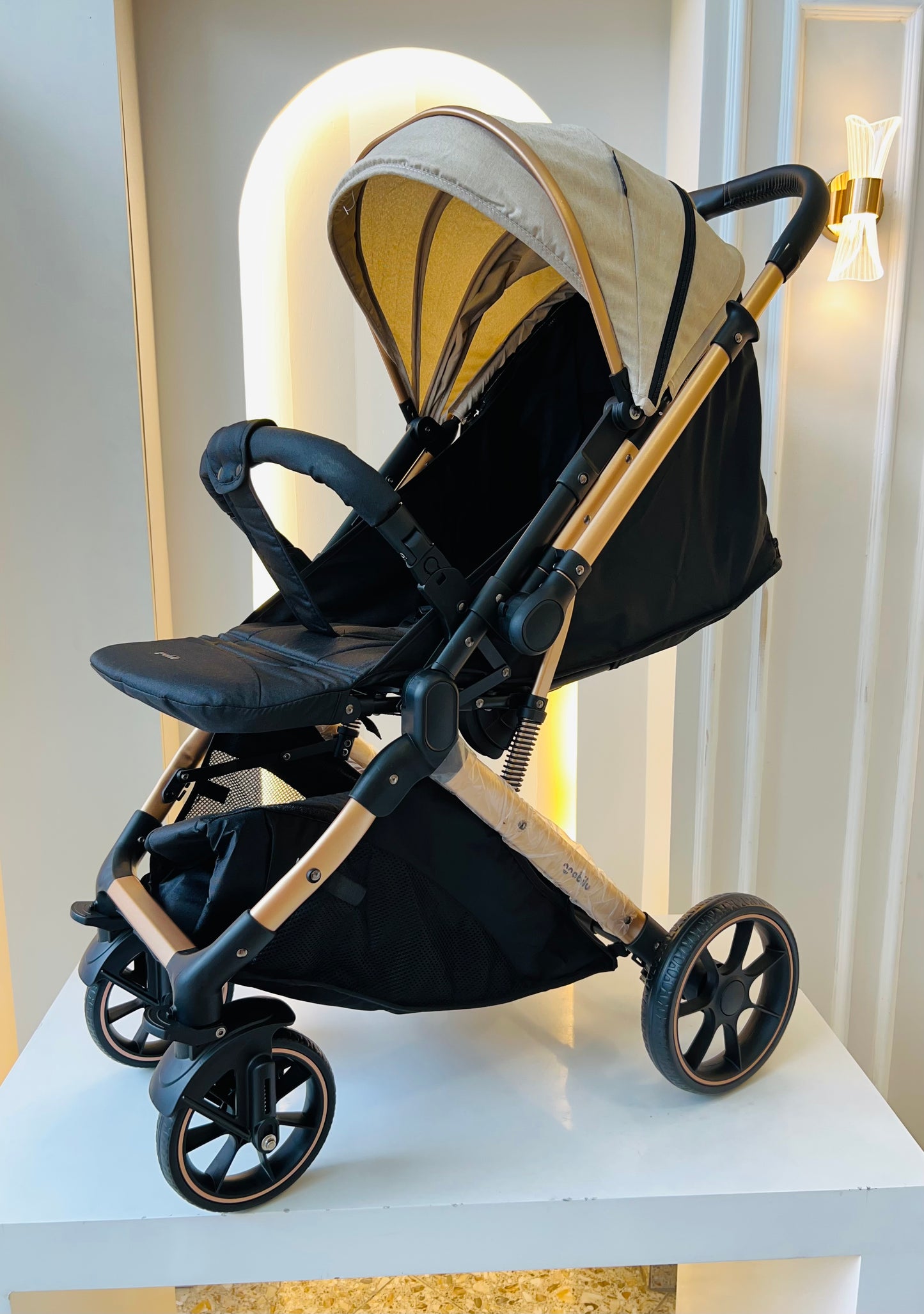 COCHE PASEADOR TOKIO BEIGE -MOBILU