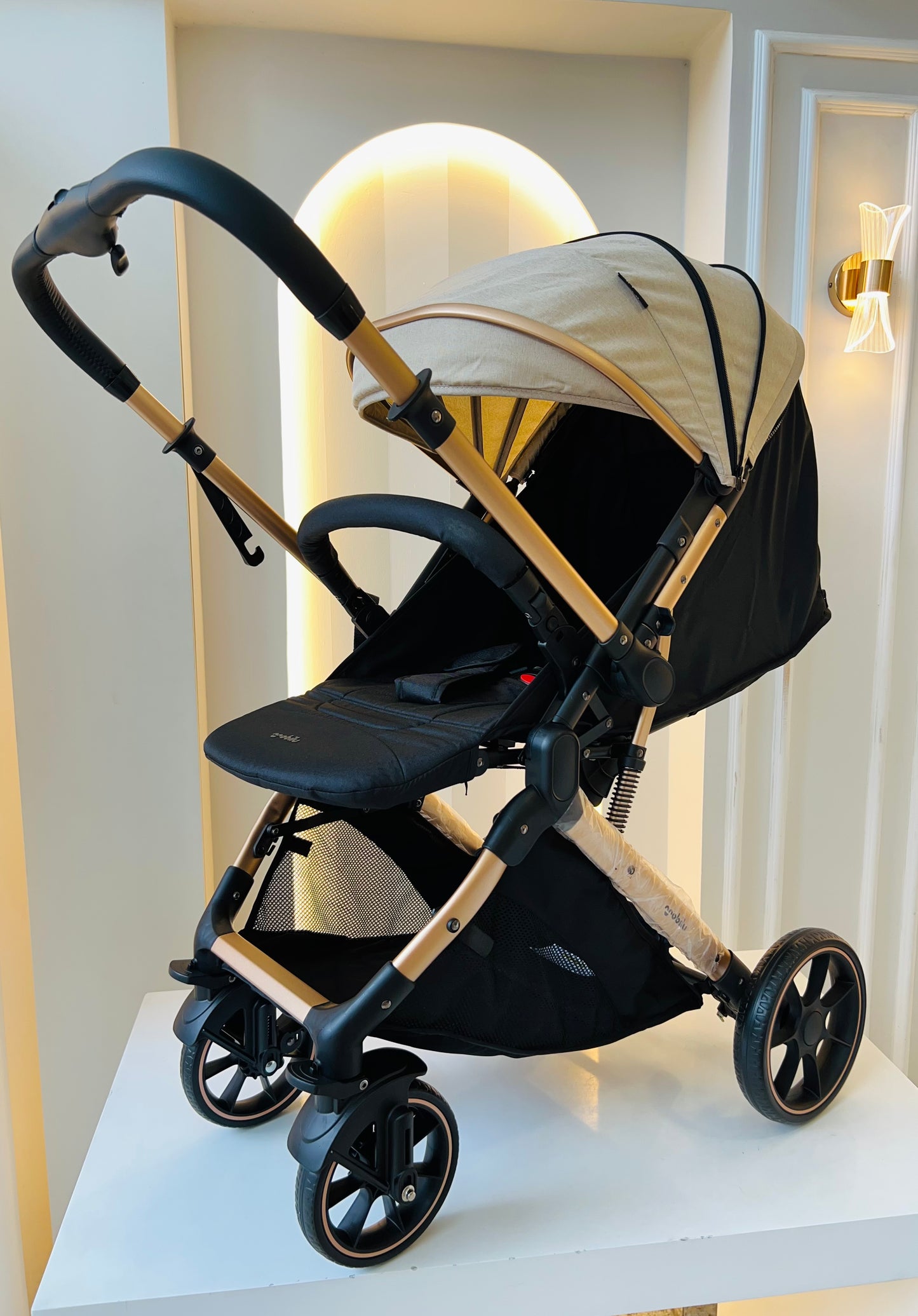 COCHE PASEADOR TOKIO BEIGE -MOBILU