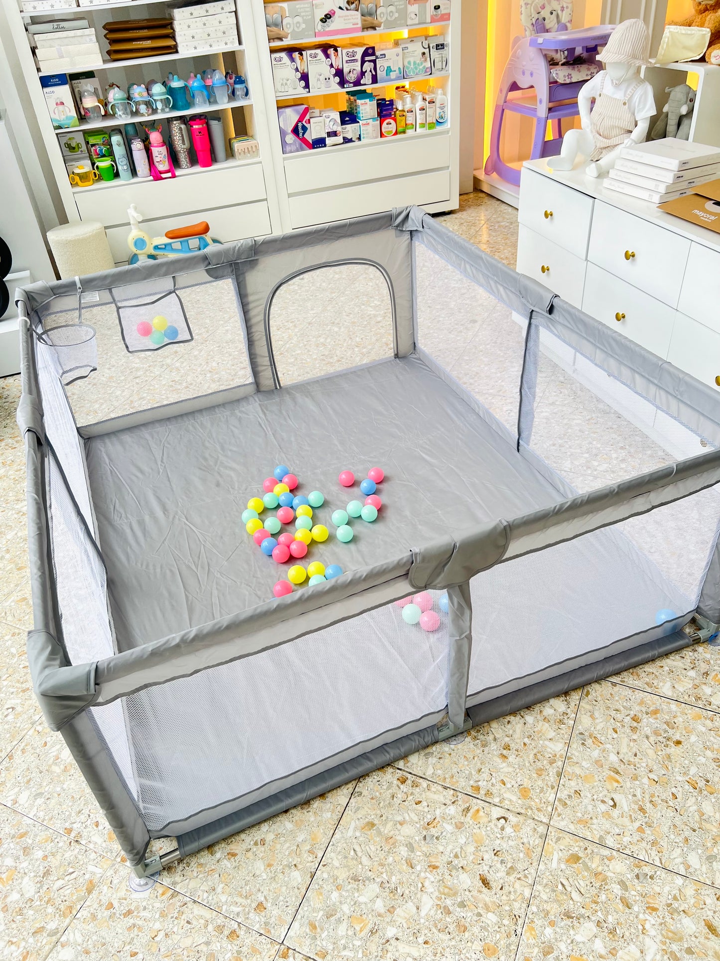CORRAL DE JUEGOS CON PELOTAS