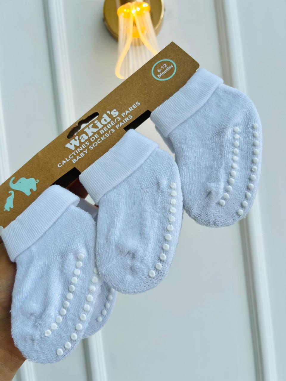SET MEDIAS ANTIDESLIZANTES WAKID’S - PACK DE 3 PARES - 6 A 12 MESES