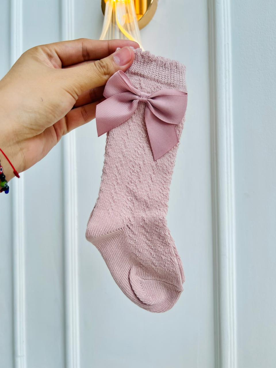 MEDIAS ESPAÑOLAS PARA BEBE CON LAZO - COLOR ROSA - TALLA S & M