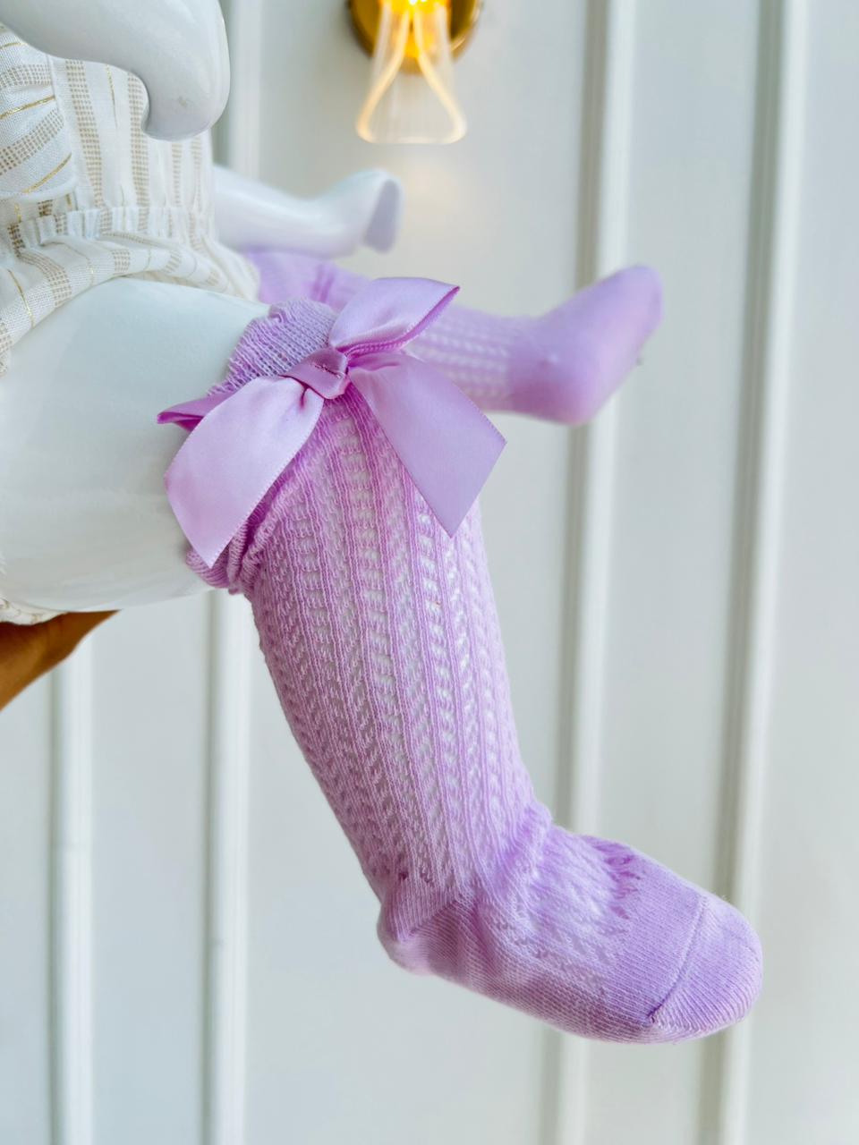 MEDIAS ESPAÑOLAS PARA BEBE CON LAZO - COLOR LILA - TALLA M