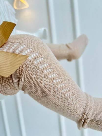 MEDIAS ESPAÑOLAS PARA BEBE CON LAZO - COLOR BEIGE - TALLA M & L