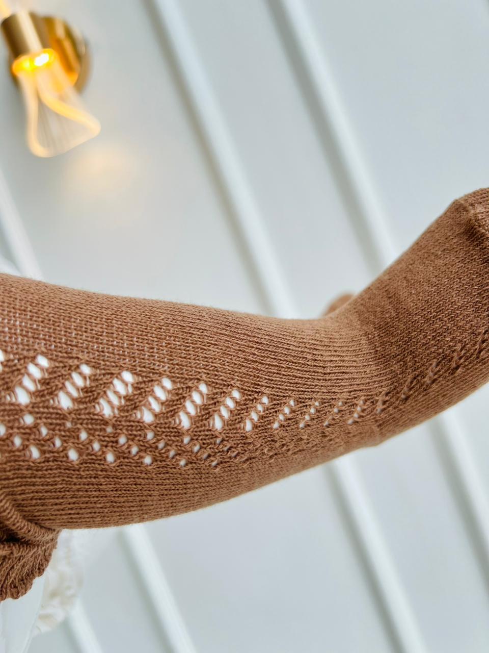 MEDIAS ESPAÑOLAS PARA BEBE CON LAZO - COLOR CARAMELO - TALLA S