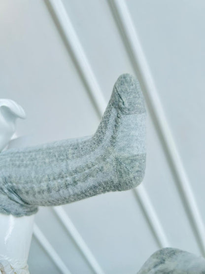 MEDIA ANTIDESLIZANTE PARA BEBE DE OSITO - COLOR GRIS - TALLA S & M