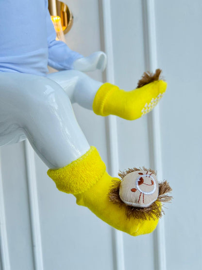 MEDIAS ANTIDESLIZANTE PARA BEBE - DISEÑO LEON - TALLA S