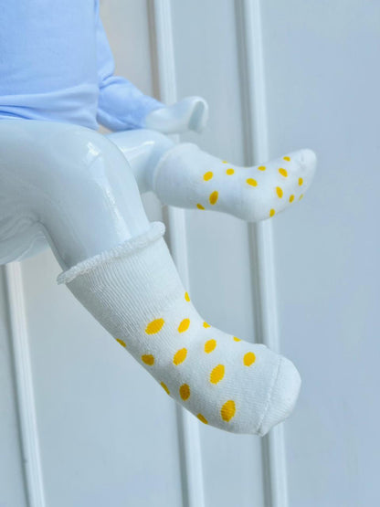 MEDIAS SUAVES PARA BEBE - DISEÑO PUNTOS AMARILLOS