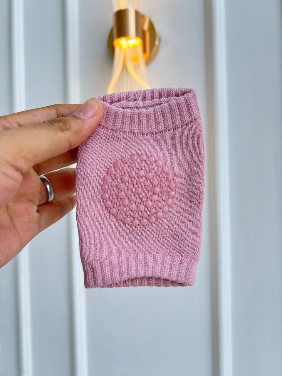 RODILLERAS PROTECTORAS CON AGARRE ANTIDESLIZANTE - COLOR ROSADO - TALLA S