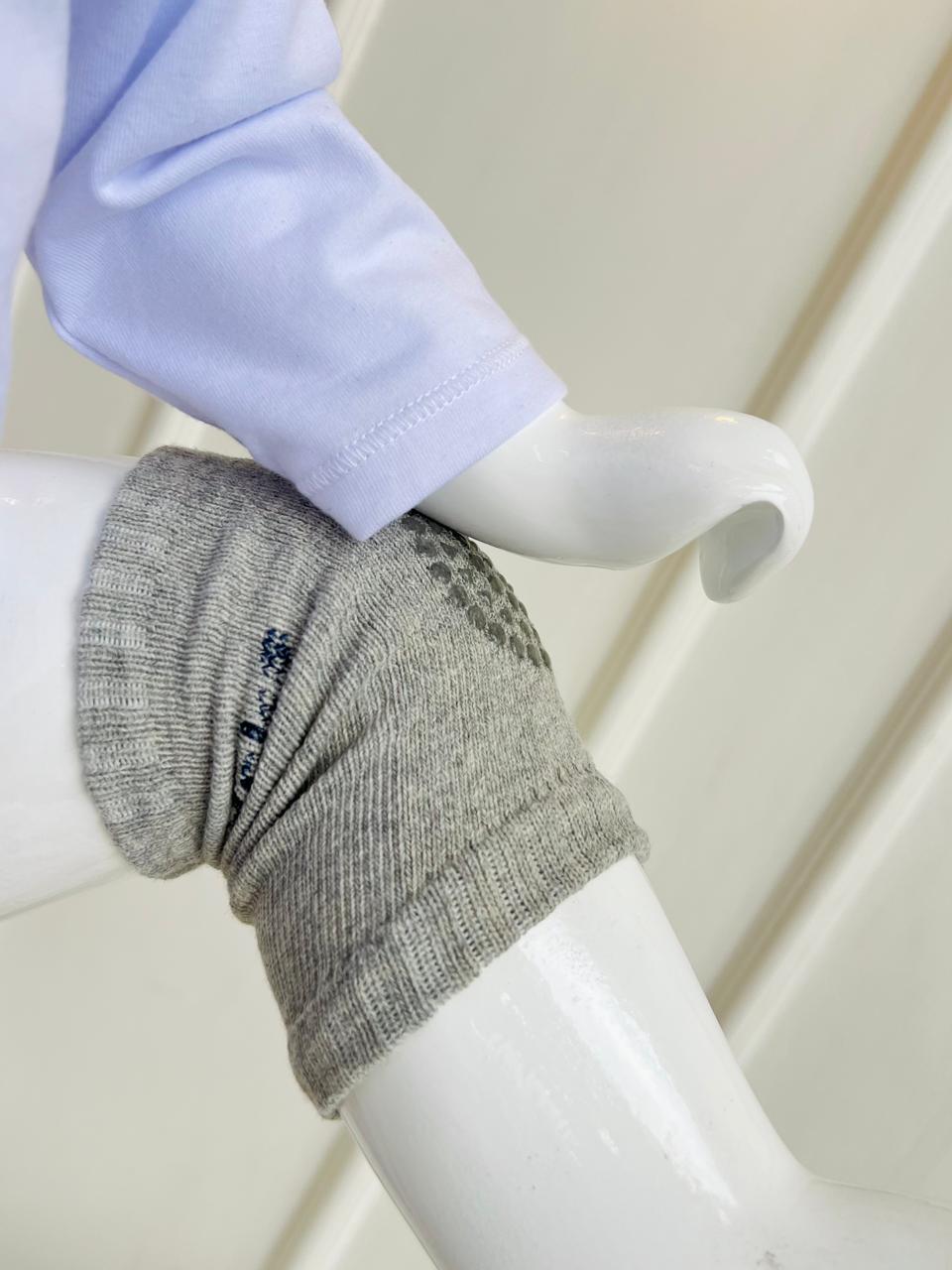 RODILLERAS PROTECTORAS CON AGARRE ANTIDESLIZANTE - COLOR GRIS JASPEADO - TALLA S