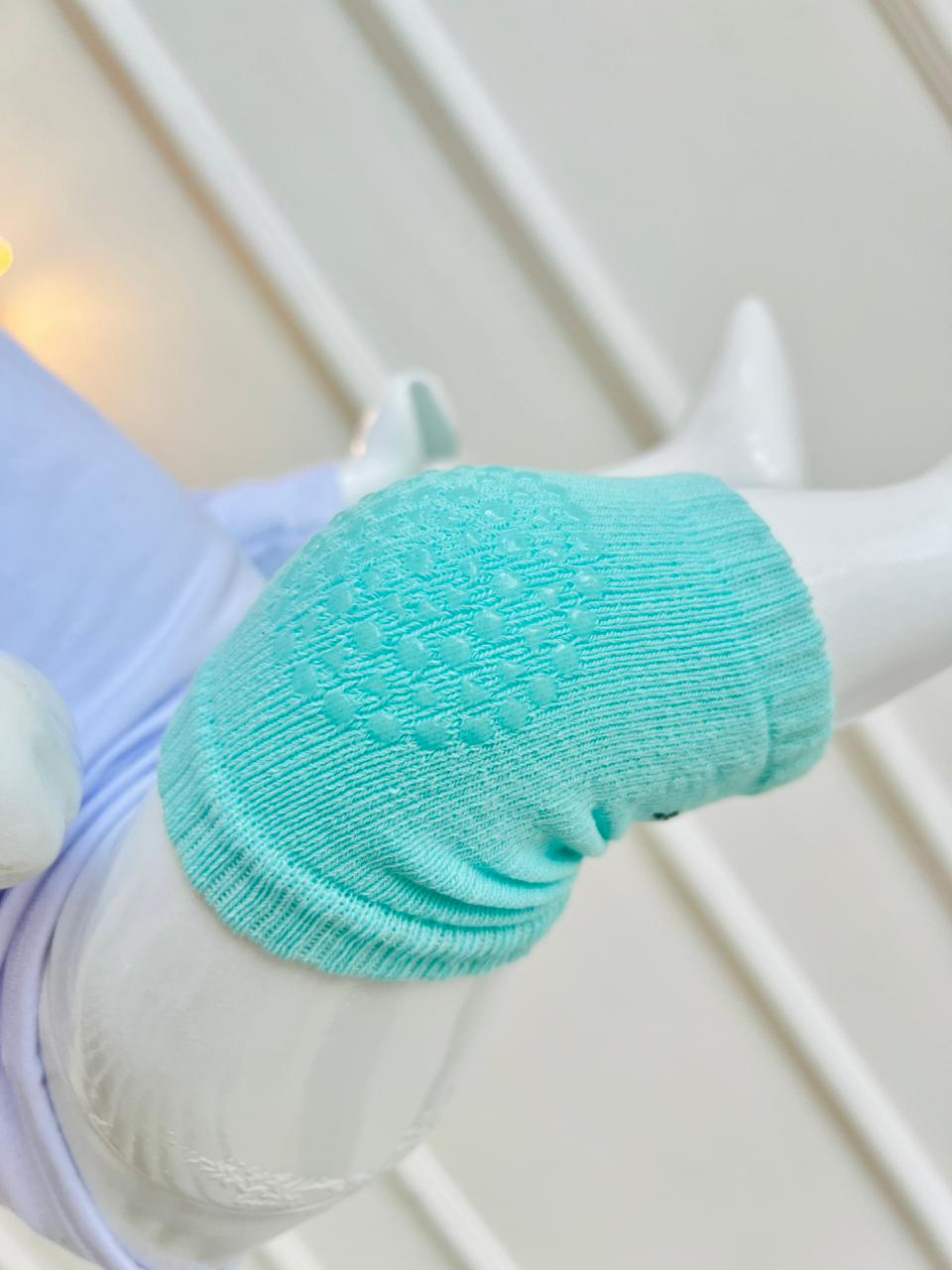 RODILLERAS PROTECTORAS CON AGARRE ANTIDESLIZANTE - COLOR VERDE MENTA - TALLA S