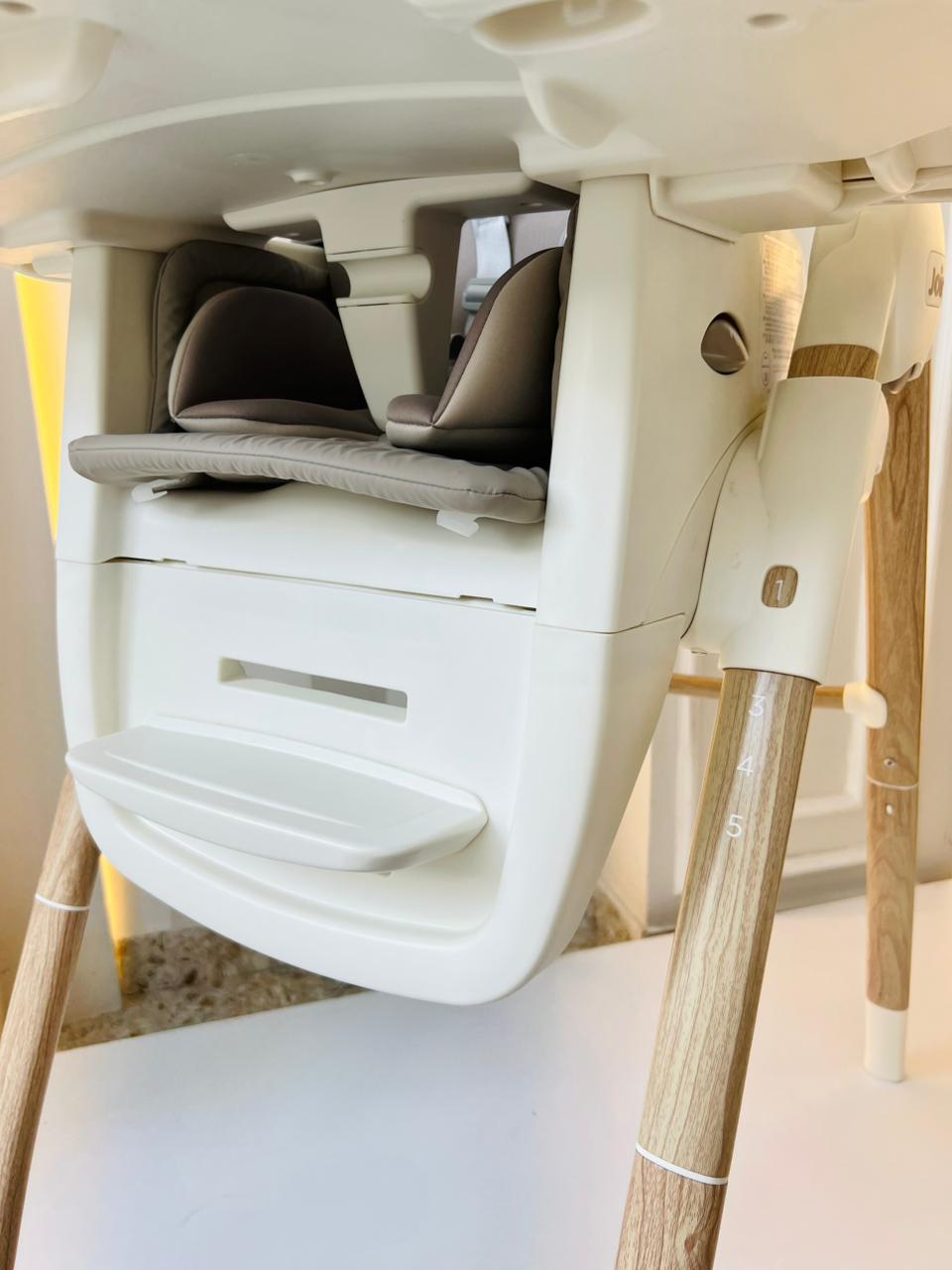 SILLA COMEDOR EUROPEA 6 EN 1 JOIE