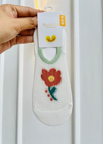 MEDIAS CORTAS PARA MUJER EN ENCAJE - DISEÑO FLOR