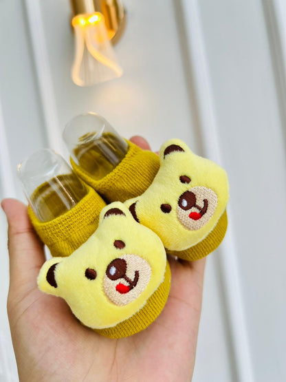 MEDIAS ANTIDESLIZANTES PARA BEBE CON LAZO DECORATIVO - DISEÑO ANIMALITOS