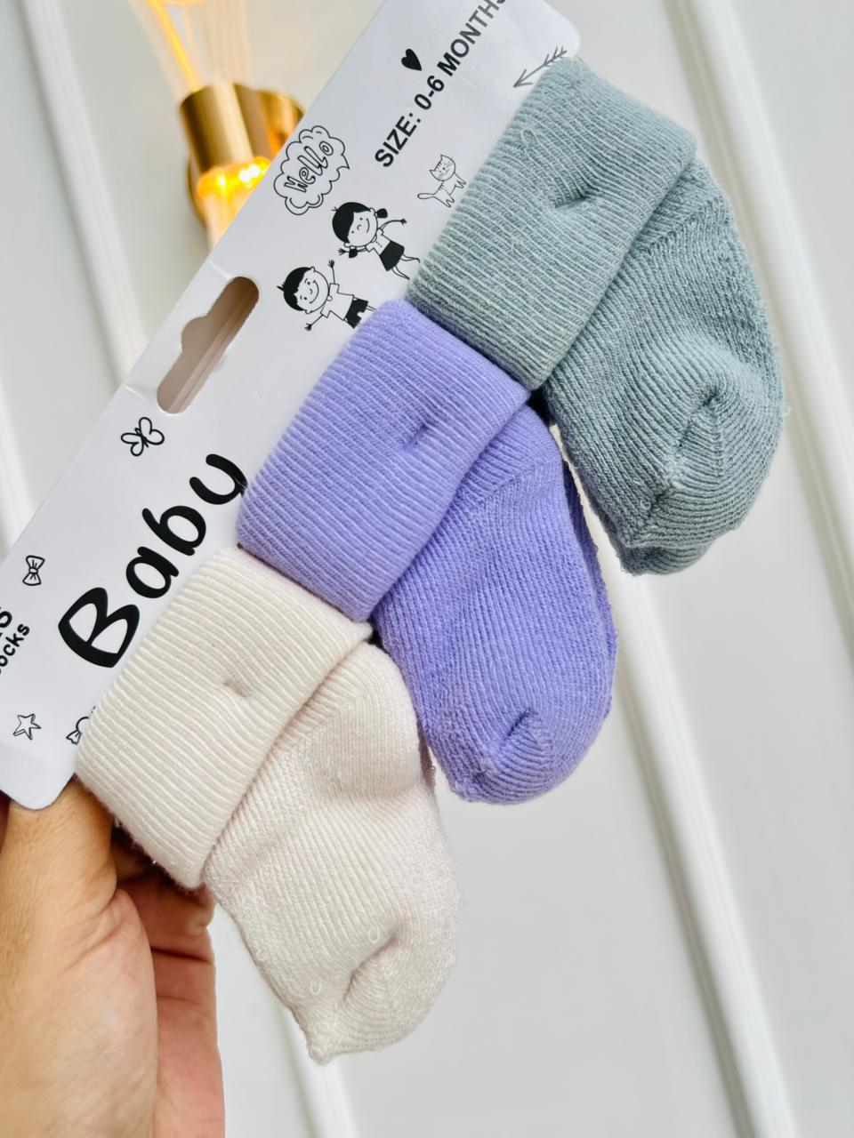 SET MEDIAS BASICAS PARA BEBE - 3 PARES 0 A 6 MESES