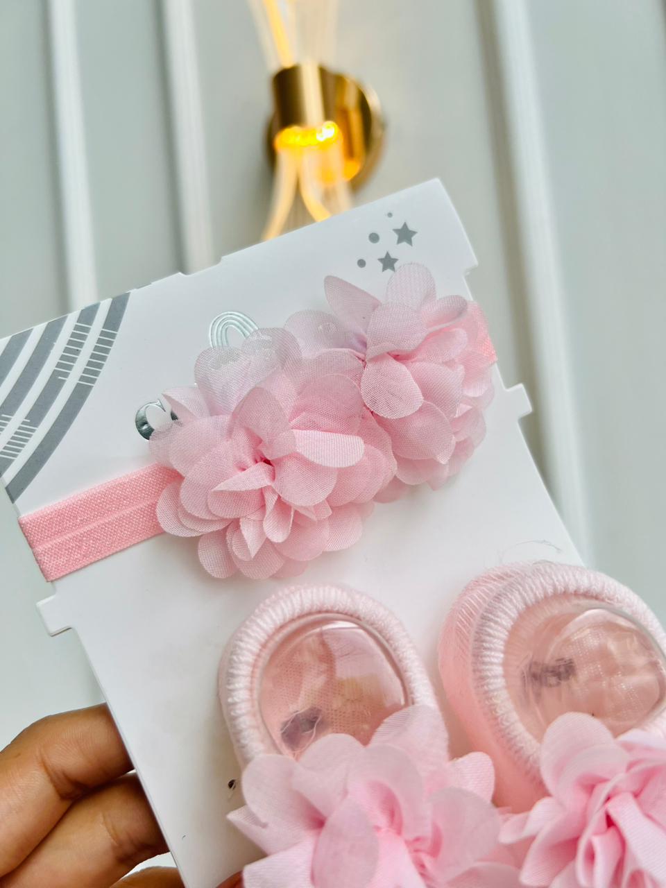 SET BALERINAS ANTIDESLIZANTES CON DIADEMA - FLORAL ROSADO