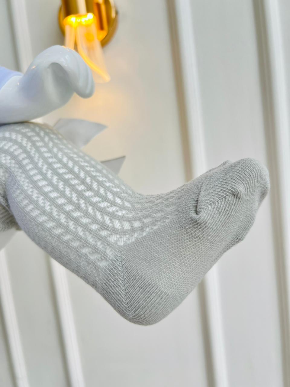 MEDIAS ESPAÑOLAS PARA BEBE CON LAZO - COLOR GRIS - TALLA M